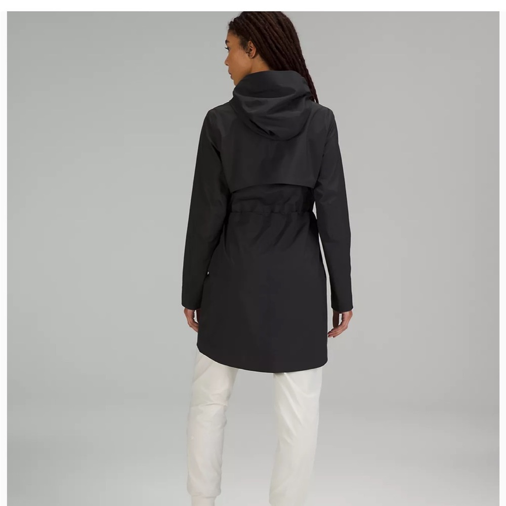 Lululemon Women's Rebel Rain coat black large Hood Waterproof Jacket 4 fall